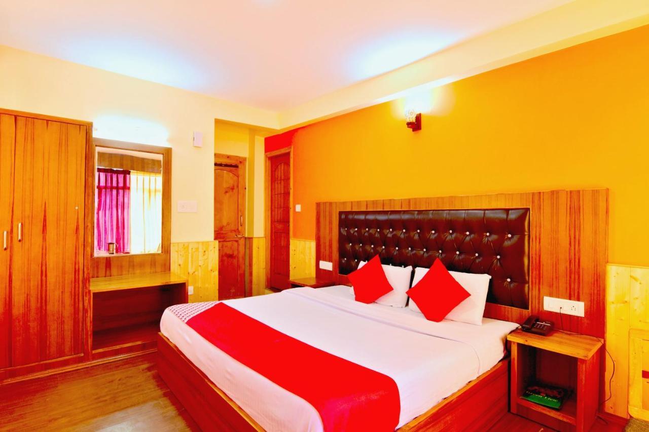 Oyo Flagship 27062 Hotel Green View Маналі Екстер'єр фото