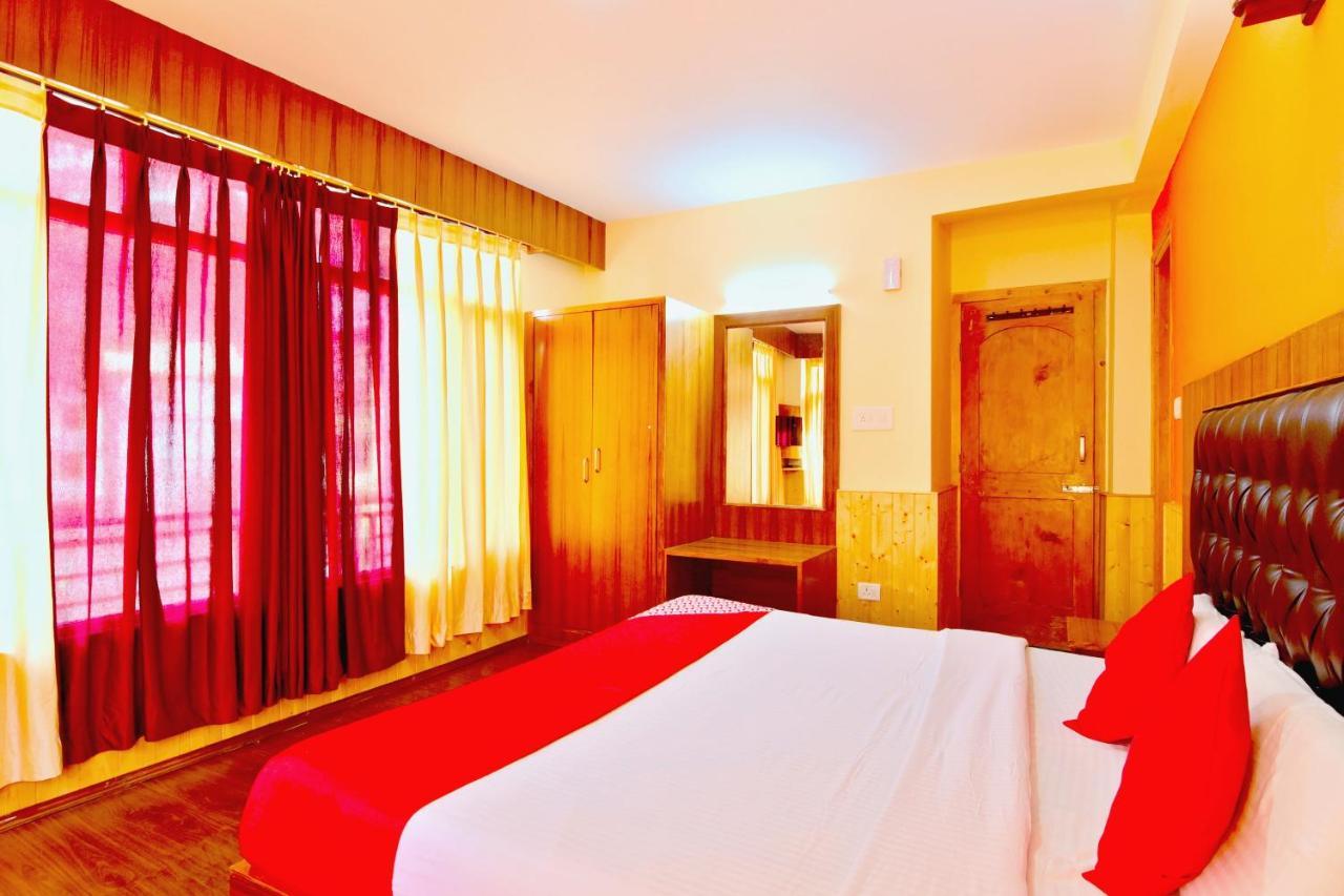 Oyo Flagship 27062 Hotel Green View Маналі Екстер'єр фото